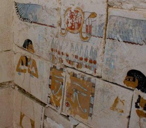 Disegni sulle pareti della tomba di Senebkay ad Abydos, Egitto