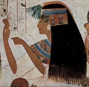 Una folta capigliatura femminile nell'Antico Egitto. I rimedi anticalvizie adoperati erano davvero stravaganti